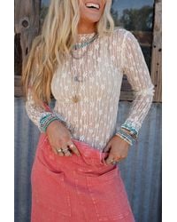 Azura Exchange - Bloemige Kant Hoge Hals Langsleeve Top - Lyst