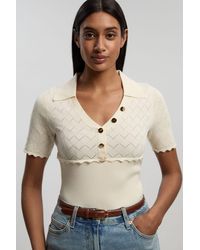 Karen Millen - Knit Stitch Detail Rib Collared Short Sleeve Top - Lyst