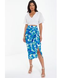 Quiz - Satin Tropical Print Ruched Midi Skirt - Lyst