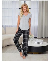 Everyday the Label - Dames V-hals Korte Mouwen Top En Broeken Lounge Set - Lyst