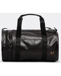 Fred Perry - Einkaufen Für Tonal Classic Barrel Polyester/Goldene Kreuztasche - Lyst