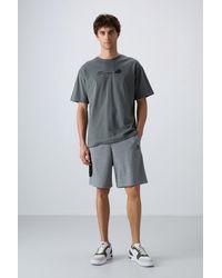 TOMMY LIFE - Wide-Leg Cargo Shorts - Lyst