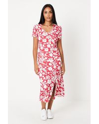 Wallis - Petite Floral Flutter Sleeve Midi Dress Viscose - Lyst