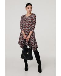 Izabel London - Geo Print Hanky Hem 3/4 Sleeve Midi Dress - Lyst
