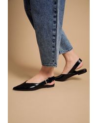 Oasis - Sandy Faux Patent Leather Pointed Slingback Buckle Flat Shoes - Lyst