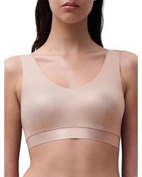 Chantelle - Softstretch V-Neck Padded Crop Top - Lyst
