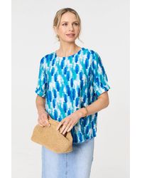 Izabel London - Printed 1/2 Turn-Up Sleeve Blouse - Lyst