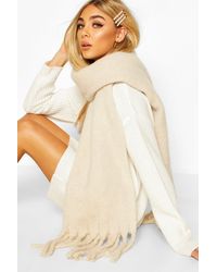 Boohoo - Chunky Oversized Fringe Scarf - Lyst