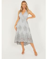 Quiz - Light Lace Dip Hem Midi Dress - Lyst