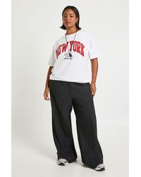 Boohoo - Plus Nylon Pleat Detail Cargo Trousers - Lyst
