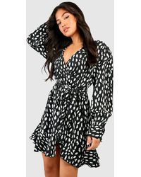 Boohoo - Petite Smudge Print Ruffle Woven Wrap Dress - Lyst