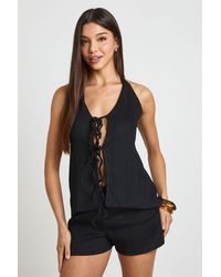 Boohoo - Plisse Tie Front Halterneck Top - Lyst