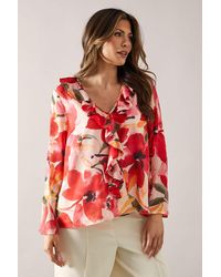 Wallis - Floral Print Ruffle Detail Blouse - Lyst
