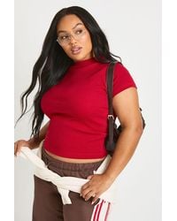 Boohoo - Plus Basic Rib Short Sleeve Fitted Top - Lyst