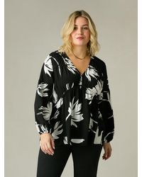 Live Unlimited - Floral Print Ruched Front Blouse - Lyst