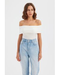 Hiccup - Off-Shoulder Gerimpelde Bodycon Crop Top - Lyst