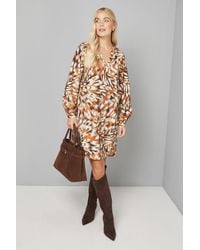 Wallis - Petite Viscose Seam Detail Collarless Shift Dress - Lyst