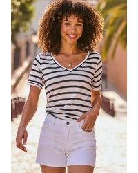 Sosandar - Ivory & Stripe Premium T-Shirt - Lyst