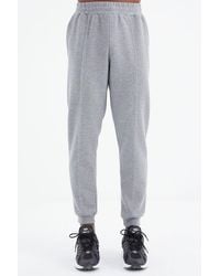 TOMMY LIFE - Regular-Fit 3-Thread Fleece Sweatpants - Lyst