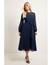 Wallis - Petite Pleated Floral Trim Midi Dress - Lyst