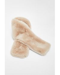 Quiz - Cream Faux Fur Scarf - Lyst