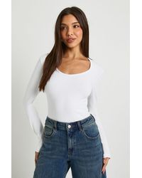 Boohoo - Basic Long Sleeve Scoop Neck Bodysuit - Lyst