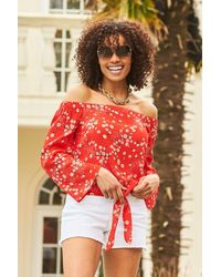 Sosandar - Daisy Print Tie Front Bardot Top - Lyst