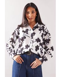 Wallis - Petite Floral Piping Detail Pocket Shirt - Lyst