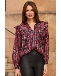 Sosandar - Burgundy Paisley Print Ruffle Shoulder Tie Neck Blouse - Lyst