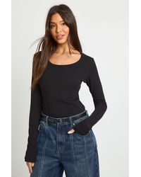 Boohoo - Basic Rib Scoop Neck Fitted Long Sleeve Top - Lyst