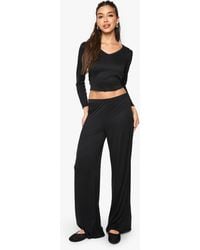 Boohoo - Supersoft V Neck Binding Long Sleeve Top And Wide Leg Trouser Set - Lyst