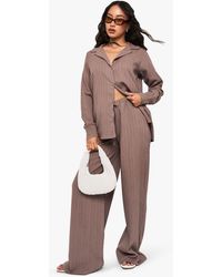 Boohoo - Crinkle Low Rise Straight Leg Trouser - Lyst