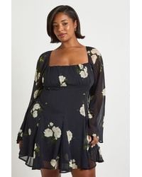 Boohoo - Plus Floral Chiffon Godet Skater - Lyst