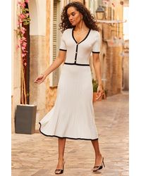 Sosandar - Contrast Trim Fit & Flare Knitted Dress - Lyst