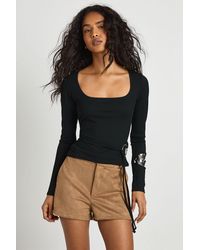 Boohoo - Ribbed Long Sleeve Ring Detail Top - Lyst