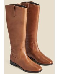 Sosandar - Square Toe Flat Leather Boots - Lyst
