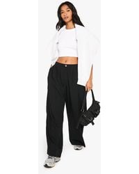Boohoo - Petite Low Rise Straight Leg Trousers - Lyst