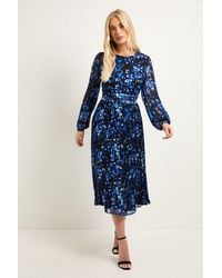 Wallis - Petite Floral Pleated Midi Dress - Lyst