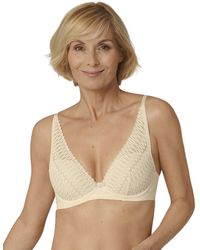 Triumph - Aura Spotlight Padded Bra - Lyst