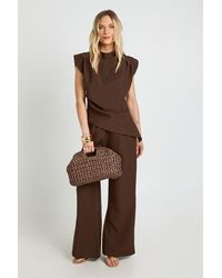Boohoo - Petite Asymmetric Shoulder Pad Top & Straight Leg Trouser Co-Ord - Lyst
