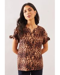 Wallis - Leopard Tie Sleeve Collarless Top - Lyst
