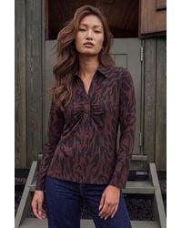 Roman - Abstract Print V-Neck Blouse - Lyst