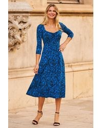 Sosandar - Leopard Print Sweetheart Neckline Midi Dress - Lyst