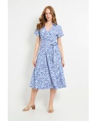 Wallis - Abstract Jersey Roll Sleeve Belted Midi Dress - Lyst