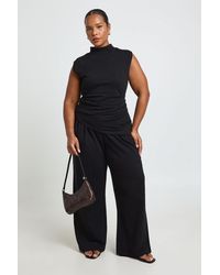 Boohoo - Plus Asym Hem Ruched Waist Top - Lyst