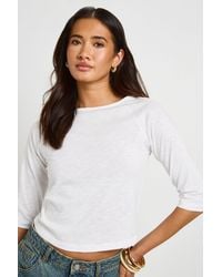 Boohoo - Slub 3/4 Sleeve Curved Hem Top - Lyst