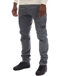 C.P. Company - Broek Stretch Satijn Lens Cargo In Grijs - Lyst