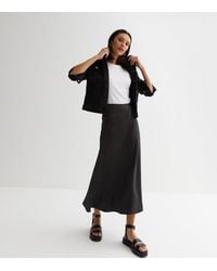 Gini London - Satin Bias Cut Midi Skirt - Lyst