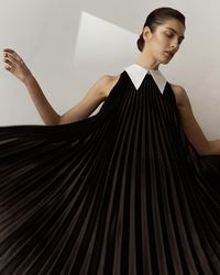 SELEZZA LONDON Violet Satin Midi Pleated Dress - Black