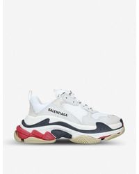 balenciaga triple s 200 €